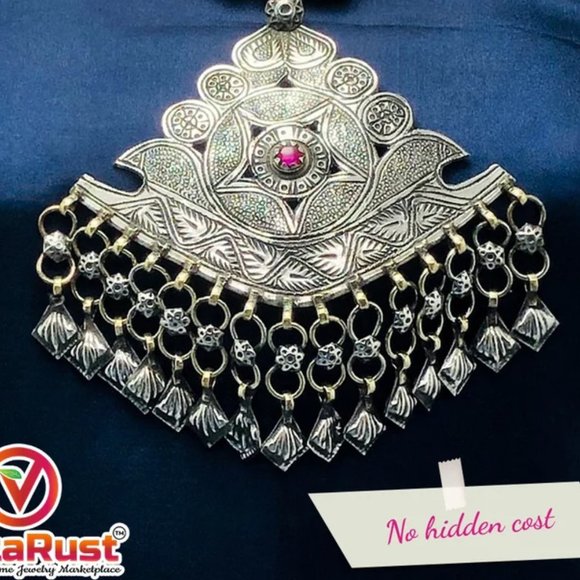 Vintage Beaded Necklace With PendantStatement Necklace - Picture 5 of 7